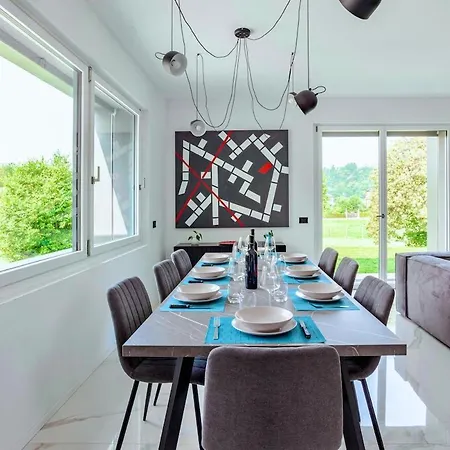 Design With Pool - Maggiore *
